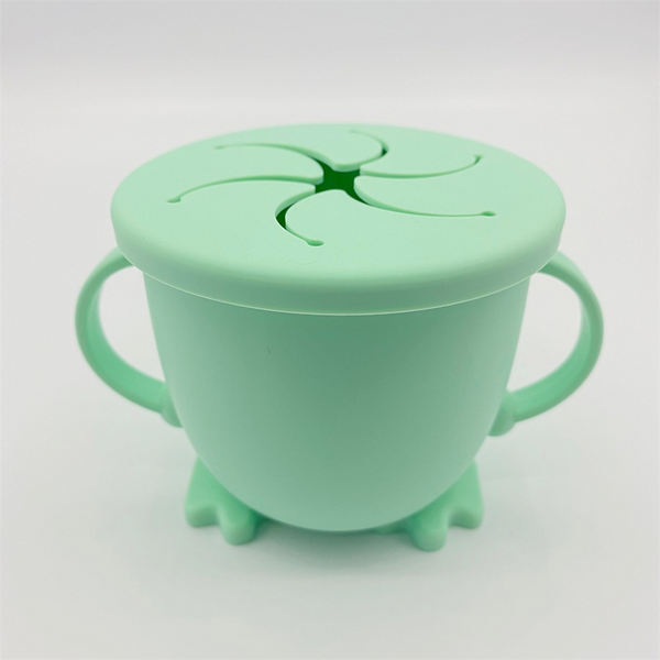 Children's  Silicone Snack Cup With Catcher Lid